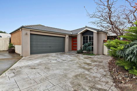 Property photo of 8 Pineview Court Werribee VIC 3030