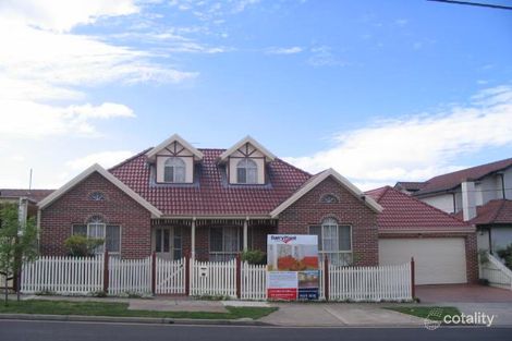 70 Hayes Rd, Strathmore, VIC 3041