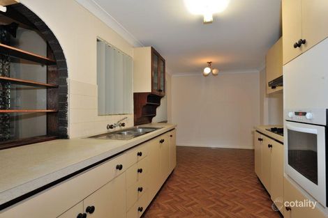 Property photo of 8 Holcombe Road Warnbro WA 6169