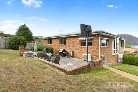 Property photo of 18 Clives Avenue Old Beach TAS 7017