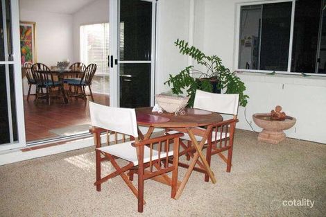 Property photo of 2 Bonaire Court Parrearra QLD 4575