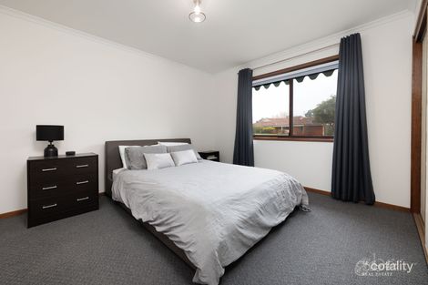 Property photo of 2/4 Chifley Street West Wodonga VIC 3690