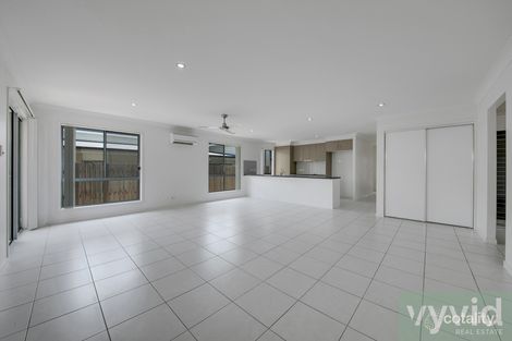Property photo of 3 Seagull Boulevard Kirkwood QLD 4680