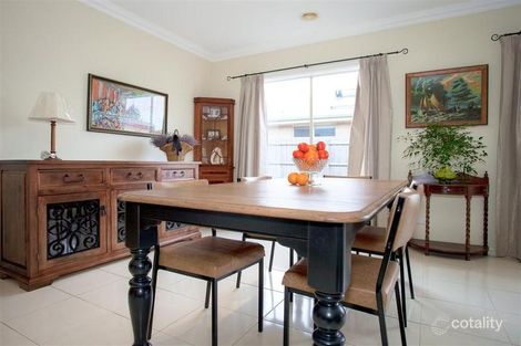 Property photo of 21 Liquidamber Way Sunbury VIC 3429