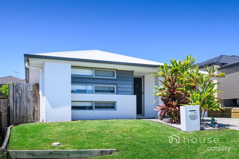 Property photo of 12 Bowerbird Street Deebing Heights QLD 4306