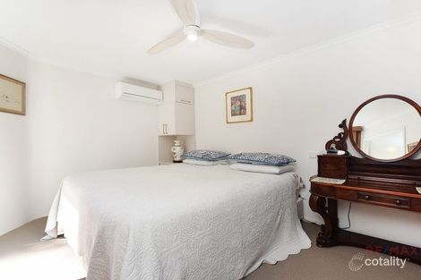 Property photo of 4/15 Esplanade Headland Kings Beach QLD 4551