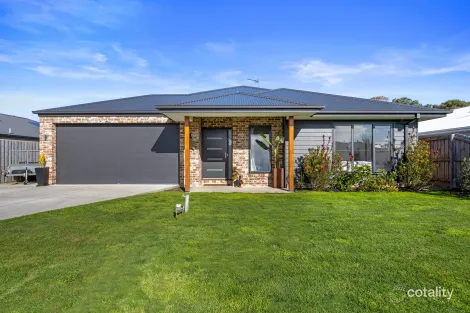 Property photo of 9 Cliffy Place Inverloch VIC 3996