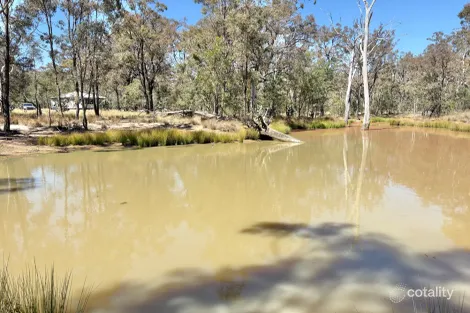 Leyburn Cunningham Rd, Pratten, QLD 4370