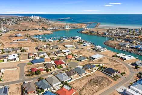 Property photo of 16 Albatross Street Wallaroo SA 5556