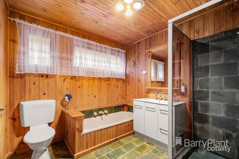 Property photo of 89 Mill Park Drive Mill Park VIC 3082