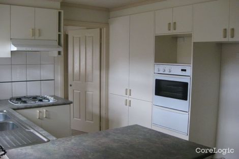 Property photo of 33 Bellbrook Drive Dandenong North VIC 3175