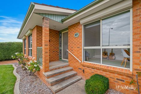 Property photo of 27 Capella Crescent Giralang ACT 2617