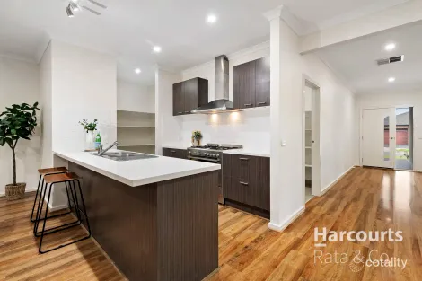 Property photo of 3 Stoke Circuit Wollert VIC 3750