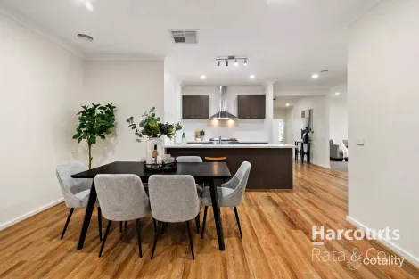 Property photo of 3 Stoke Circuit Wollert VIC 3750