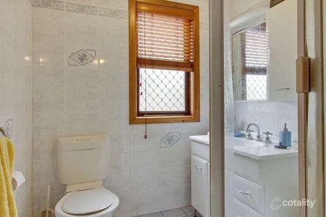 Property photo of 25 Wilkie Crescent Doonside NSW 2767