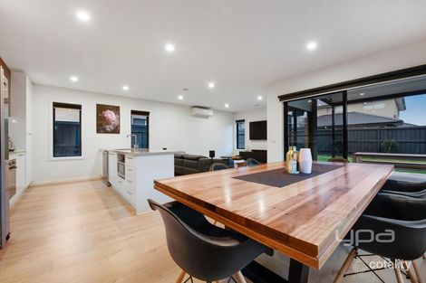 Property photo of 4 Lavinia Street Greenvale VIC 3059