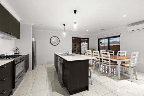 Property photo of 81 Greendale Boulevard Pakenham VIC 3810