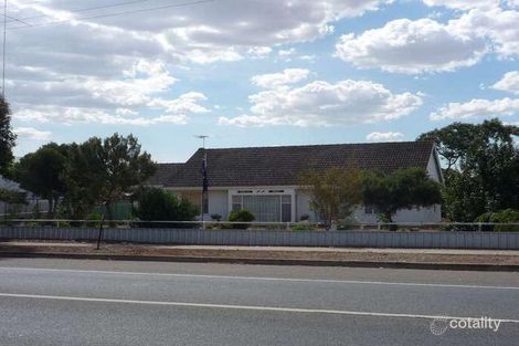 217 Adelaide Rd, Murray Bridge, SA 5253