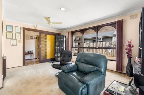 Property photo of 21 Campbell Parade Cranbourne VIC 3977