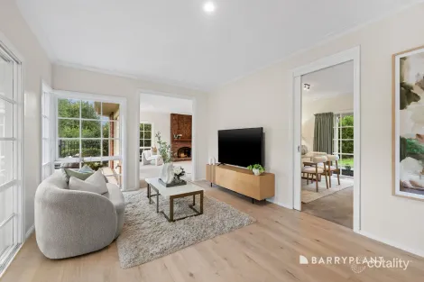 Property photo of 12 Regency Terrace Lysterfield VIC 3156