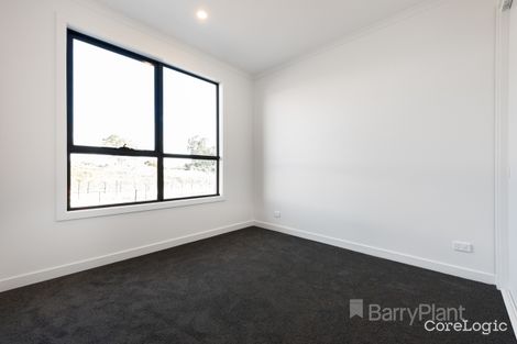 Property photo of 38 Riana Loop Eumemmerring VIC 3177