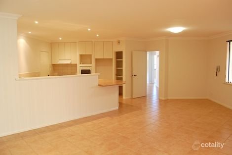 Property photo of 10A Colebatch Hill Kardinya WA 6163