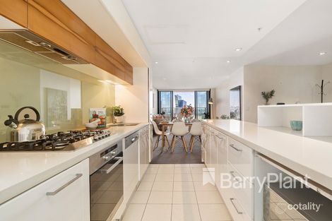 Property photo of 3005/100 Harbour Esplanade Docklands VIC 3008