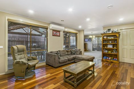 Property photo of 15 Stirling Circuit Beaconsfield VIC 3807