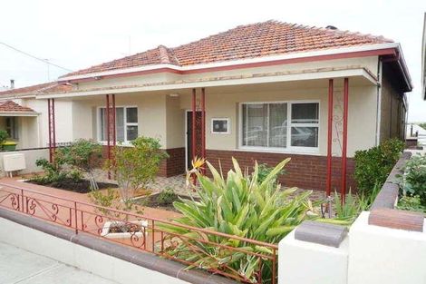 23 Manning St, Fremantle, WA 6160