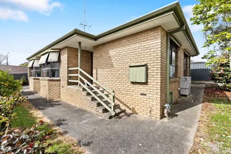 2/810 Sherrard St, Black Hill, VIC 3350