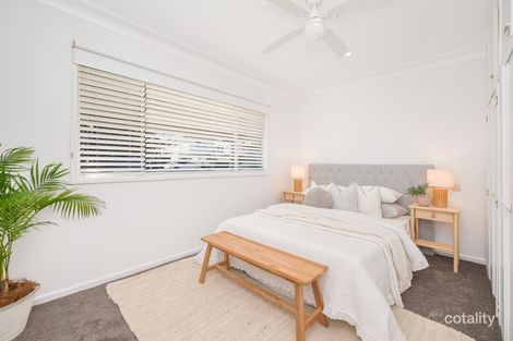 Property photo of 1 Railway Crescent Belmont North NSW 2280