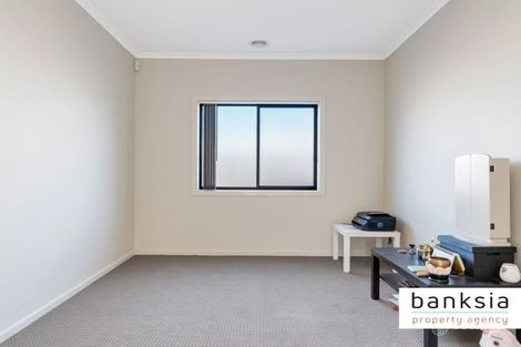 Property photo of 16 Royal Circuit Point Cook VIC 3030