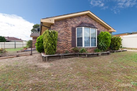 Property photo of 4 Hall Place Minto NSW 2566