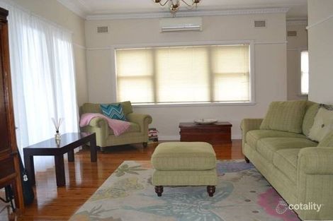 Property photo of 10 Carter Crescent Gymea Bay NSW 2227