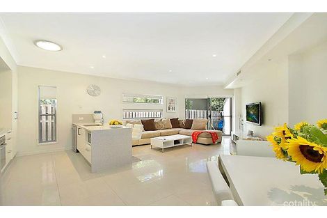 Property photo of 1/24 Campelles Avenue Varsity Lakes QLD 4227