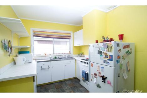 1/2 Murray St, Flora Hill, VIC 3550