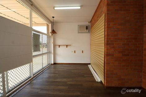 2 Beverly Lane, Mornington, QLD 4825