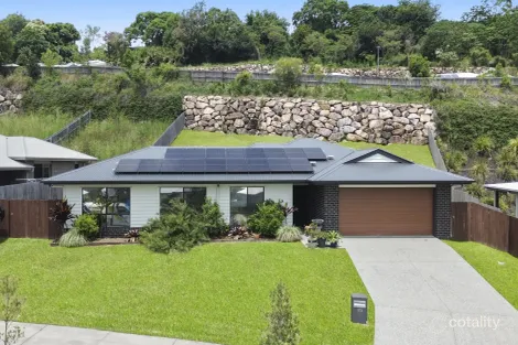 15 Jeanette Ave, Nambour, QLD 4560