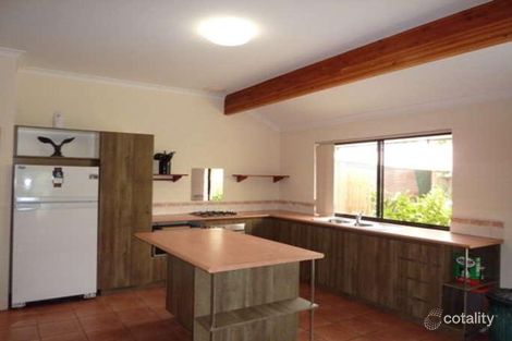 Property photo of 27 Abrolhos Loop Beckenham WA 6107