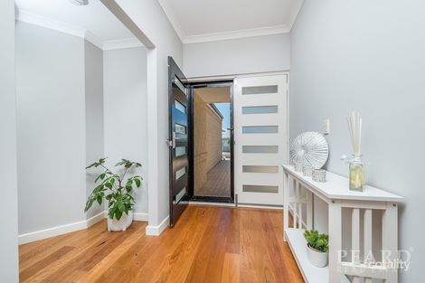 Property photo of 76 Limetree Circuit Mindarie WA 6030
