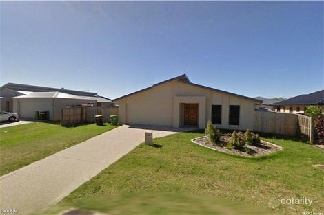 Property photo of 12 Miami Terrace Blacks Beach QLD 4740