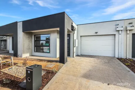 49 Greenpoint Dr, Rockbank, VIC 3335