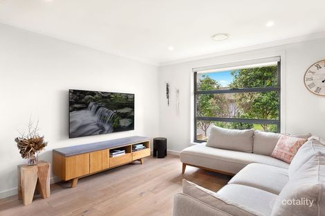 Property photo of 50 Wallbank Way Bulli NSW 2516