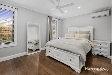 Property photo of 17 George Knox Drive Rowville VIC 3178