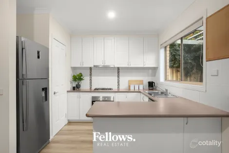 Property photo of 3/6A Iris Place Pakenham VIC 3810