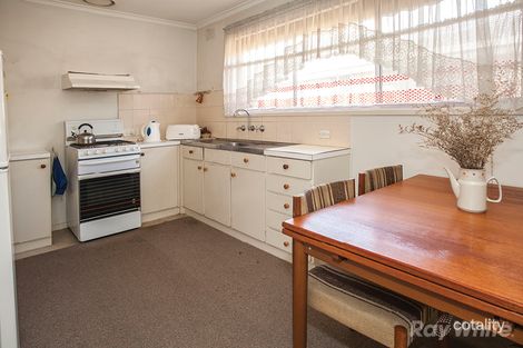 Property photo of 8 Sunrise Drive Mulgrave VIC 3170