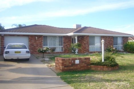 Property photo of 5 Ironbark Close Dubbo NSW 2830