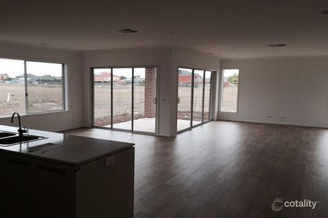 Property photo of 17 Samara Road Burnside VIC 3023