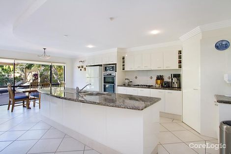 Property photo of 4 Renate Way Benowa QLD 4217