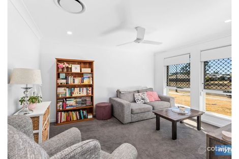 Property photo of 17 Keding Road Westbrook QLD 4350